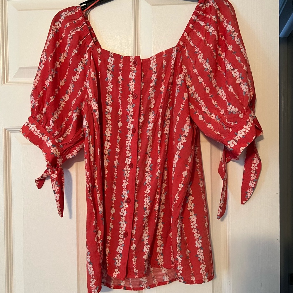Cute spring and summer top
